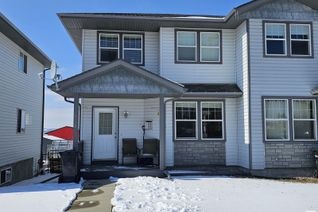 Freehold Townhouse for Sale, 4110 47 St, Drayton Valley, AB