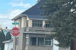 Detached House for Sale, 1004 4th Avenue Ne, Moose Jaw, SK