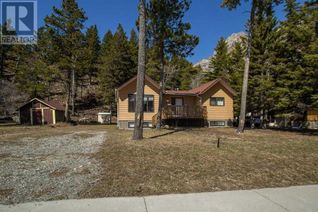 Property for Sale, 212 Evergreen Avenue, Waterton Park, AB