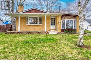 Bungalow for Sale, 1554 Fourth St Street, Courtright, ON