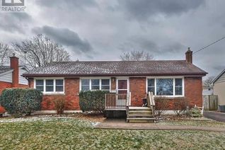 Bungalow for Sale, 61 Lindel Crescent, Welland, ON