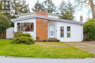 House for Sale, 9575 Christine Pl, Sidney, BC