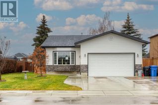 Bungalow for Sale, 1443 Mccrimmon Drive, Carstairs, AB