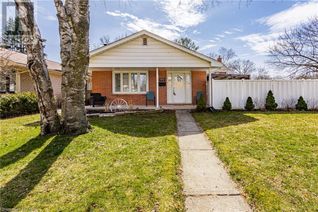 Detached House for Sale, 172 Wakefield Crescent, London, ON