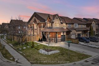 Freehold Townhouse for Sale, 2 Village Vista Way, Vaughan, ON