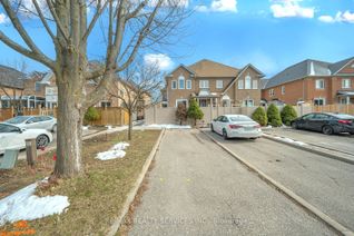 Freehold Townhouse for Sale, 127 Clover Bloom Rd, Brampton, ON