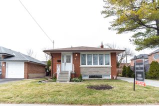 Detached House for Sale, 8 Koos Rd, Toronto, ON