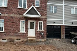 Townhouse for Rent, 96 Highriver Trail, Welland, ON