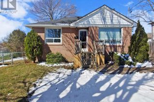 Detached House for Sale, 22 Chappel Hill Rd, Toronto, ON