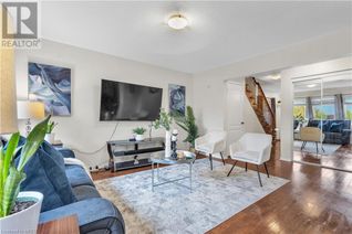Freehold Townhouse for Sale, 71 Garth Massey Drive Unit# 12, Cambridge, ON