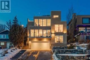 Detached House for Sale, 856 Bridge Crescent Ne, Calgary, AB