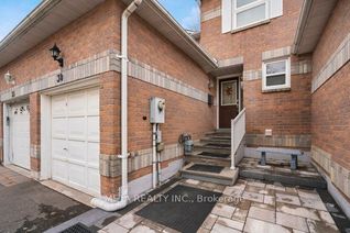 Freehold Townhouse for Sale, 30 Steepleview Cres, Richmond Hill, ON