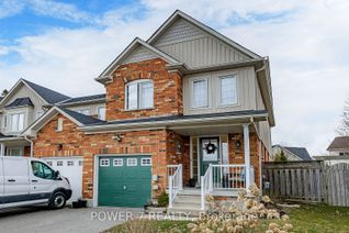 Freehold Townhouse for Sale, 46 Lilly Mckeowan Cres, East Gwillimbury, ON
