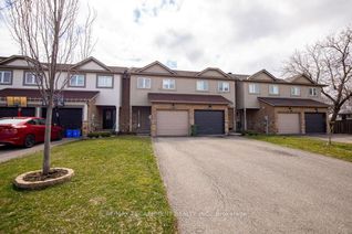 Freehold Townhouse for Sale, 33 Pettit St, Hamilton, ON