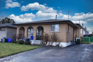 Detached House for Sale, 32 Arno St, Hamilton, ON