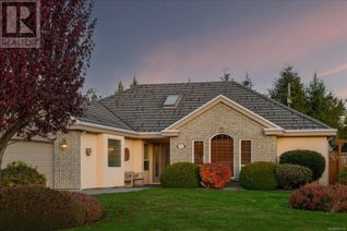 House for Sale, 781 York Pl, Qualicum Beach, BC
