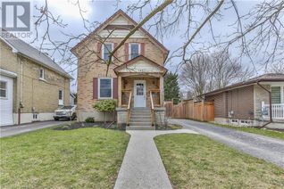 Detached House for Sale, 145 Railway Avenue, Stratford, ON