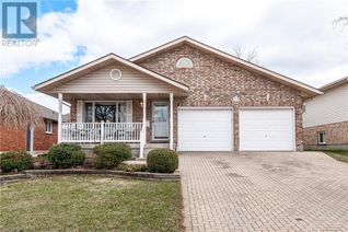 Detached House for Sale, 33 Mc Queen Crt Court, Stratford, ON