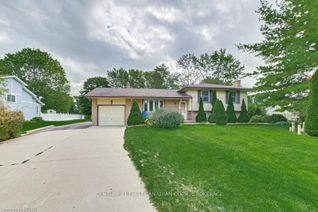 Detached House for Sale, 33374 QUEEN St, North Middlesex, ON