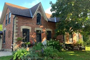 Detached House for Sale, 126 King St, Kawartha Lakes, ON