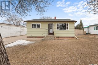 House for Sale, 1133 Hochelaga Street W, Moose Jaw, SK