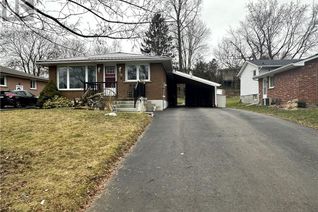 Detached House for Sale, 16 Grenada Drive, Simcoe, ON