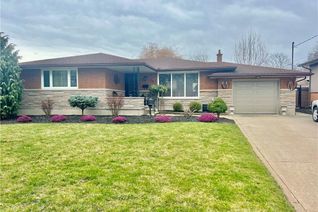 Detached House for Sale, 20 Lockwood Drive, St. Catharines, ON