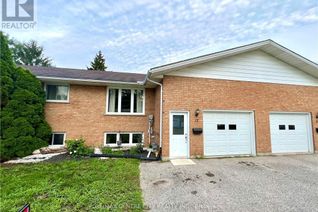 Freehold Townhouse for Sale, 214 South St W #12, Aylmer, ON