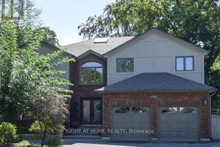 Detached House for Sale, 220 Reynolds St, Oakville, ON