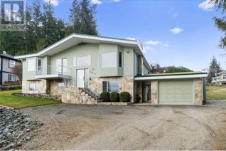 Detached House for Sale, 2332 Mount Tuam Crescent, Sorrento, BC