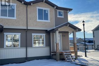 Freehold Townhouse for Sale, 3300 Favel Drive, Regina, SK