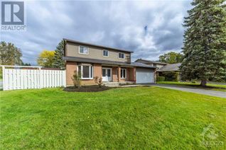 Detached House for Sale, 1 Woodthrush Green, Ottawa, ON