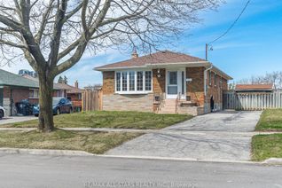 Detached House for Sale, 33 Millmere Dr, Toronto, ON