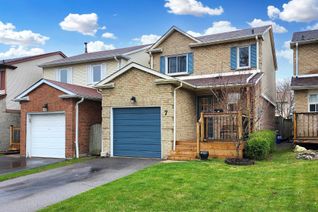 Detached House for Sale, 7 Greenfield Cres, Whitby, ON