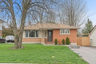 Detached House for Rent, 917 King St #Upper, Whitby, ON