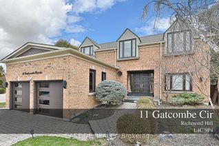 Detached House for Sale, 11 Gatcombe Circ, Richmond Hill, ON