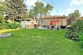 Bungalow for Rent, 114 Cartier Cres #Main, Richmond Hill, ON
