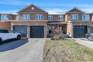 Freehold Townhouse for Sale, 374 Rannie Rd, Newmarket, ON