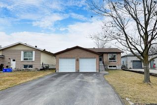 Detached House for Sale, 47 Metro Rd S, Georgina, ON