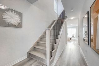 Townhouse for Sale, 164 Tempel St, Richmond Hill, ON