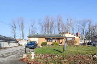 Bungalow for Sale, 823 Essa Rd, Barrie, ON