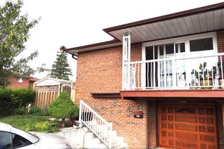 Semi-Detached House for Sale, 23 Paradelle Cres, Toronto, ON