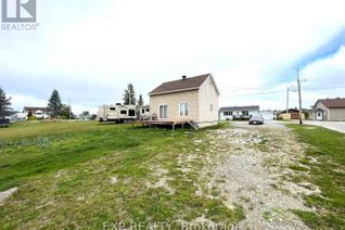 Detached House for Sale, Hearst, ON