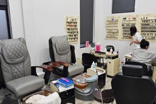 Beauty Salon Business for Sale, 340 Main St N, Brampton, ON