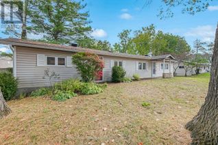 Detached House for Sale, 6 Carruthers Street S, Wasaga Beach, ON