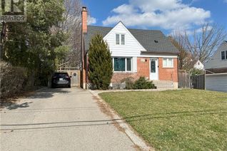 Detached House for Sale, 277 Queen Mary Drive, Oakville, ON