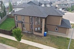 Detached House for Sale, 100 Macrae Place, Fort McMurray, AB