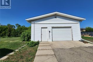 Bungalow for Sale, 720 Stella Street, Grenfell, SK