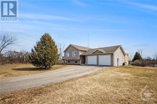 Raised Ranch-Style House for Sale, 695 William Campbell Road, Smiths Falls, ON