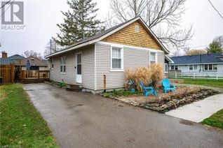 Detached House for Sale, 365 Oxford Avenue, Crystal Beach, ON